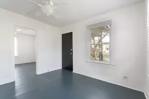 57 Chalmers Ave, Austin, TX 78702 - Photo 15
