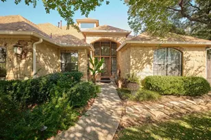 5612 Bonnell Vista St, Austin, TX 78731 - Photo 5