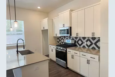 1212 Lily Terrace #1, Austin, TX 78741 - Photo 9