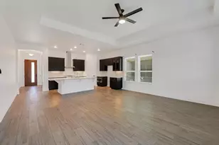 508 W Baylee Love Ln, Austin, TX 78717 - Photo 9