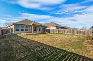 4640 Tiddle Ln, Pflugerville, TX 78660 - Photo 33