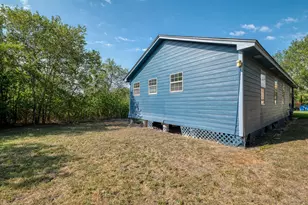 409 Talley St, Taylor, TX 76574 - Photo 27