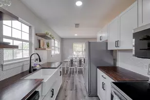 409 Talley St, Taylor, TX 76574 - Photo 9