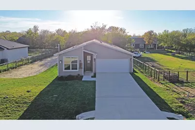 151 Kawainui Lane, Bastrop, TX 78602 - Photo 1