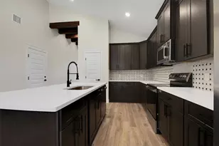 151 Kawainui Ln, Bastrop, TX 78602 - Photo 9