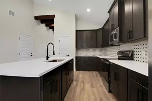 151 Kawainui Ln, Bastrop, TX 78602 - Photo 9