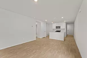 422 Low Pasture Trl, San Marcos, TX 78666 - Photo 15