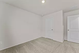 422 Low Pasture Trl, San Marcos, TX 78656 - Photo 11