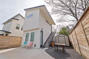 2004 Chestnut Ave, Austin, TX 78722 - Photo 29