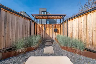 2004 Chestnut Ave, Austin, TX 78722 - Photo 1