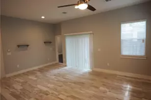 6913 Providence Ave, Austin, TX 78752 - Photo 7