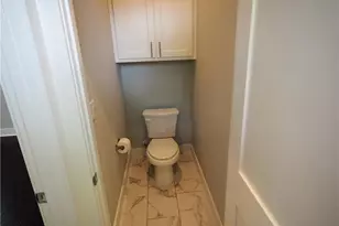 6913 Providence Ave, Austin, TX 78752 - Photo 15