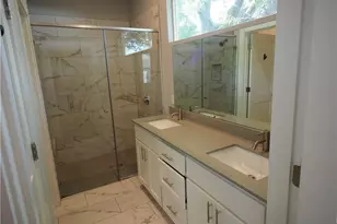 6913 Providence Ave, Austin, TX 78752 - Photo 13