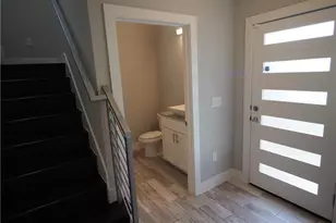 6913 Providence Ave, Austin, TX 78752 - Photo 19