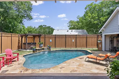 601 W 17th Street, Georgetown, TX 78626 - Photo 25