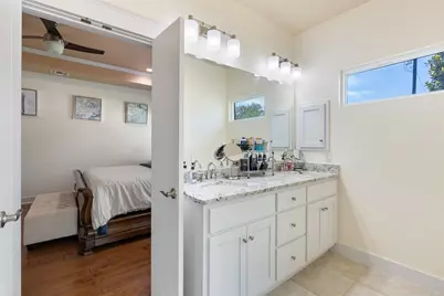 601 W 17th Street, Georgetown, TX 78626 - Photo 11
