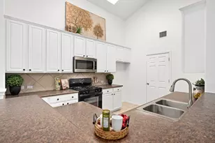 10713 Chippenhook Ct, Austin, TX 78748 - Photo 11