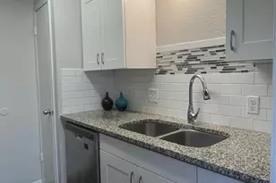 10700 Topperwein Dr, Austin, TX 78758 - Photo 5