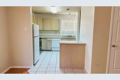 2222 Katy Lane #B, Georgetown, TX 78626 - Photo 5