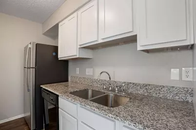2810 Salado Street #115, Austin, TX 78705 - Photo 5