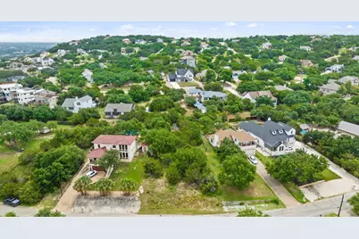 109 Cowal Drive N, Spicewood, TX 78669 - Photo 3