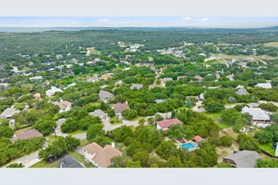 109 Cowal Drive N, Spicewood, TX 78669 - Photo 5