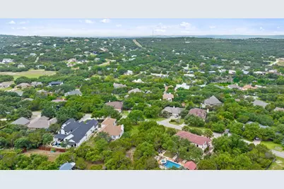 109 Cowal Drive N, Spicewood, TX 78669 - Photo 7