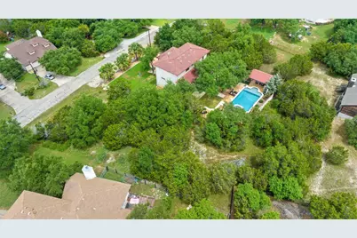 109 Cowal Drive N, Spicewood, TX 78669 - Photo 9