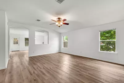 609 Golden Gate Drive, Leander, TX 78641 - Photo 5