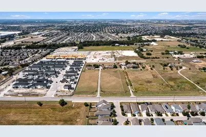 8010 County Road 110 Road, Round Rock, TX 78665 - Photo 3