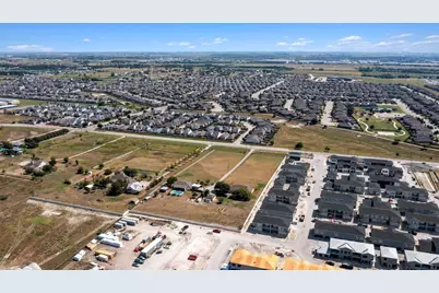 8010 County Road 110 Road, Round Rock, TX 78665 - Photo 35