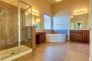 7524 Bonniebrook Dr, Austin, TX 78735 - Photo 11