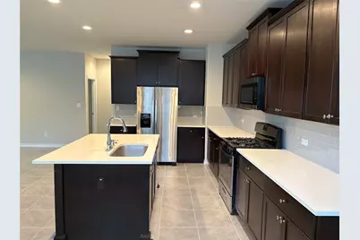 147 Mary Max Circle, San Marcos, TX 78666 - Photo 5
