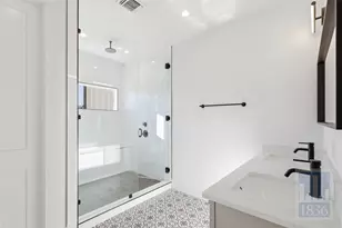 4701 Sara Dr, Austin, TX 78721 - Photo 11