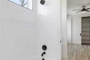 4701 Sara Dr, Austin, TX 78721 - Photo 17