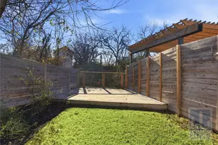 4701 Sara Dr, Austin, TX 78721 - Photo 31