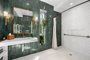 1903 E 17th St, Austin, TX 78702 - Photo 19