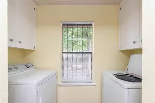 5006 Sara Dr, Austin, TX 78721 - Photo 9