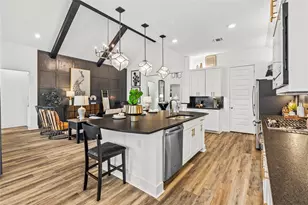 128 Sandrock Trl, Georgetown, TX 78633 - Photo 15