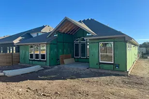 128 Sandrock Trl, Georgetown, TX 78633 - Photo 3