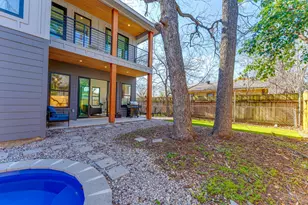 910 Tillery St, Austin, TX 78702 - Photo 27