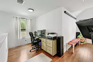 1002 Linden St, Austin, TX 78702 - Photo 19