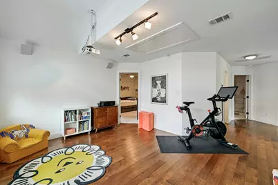 1002 Linden Street, Austin, TX 78702 - Photo 17