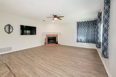 703 Ivy Court, Round Rock, TX 78681 - Photo 5