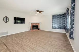 703 Ivy Ct, Round Rock, TX 78681 - Photo 5