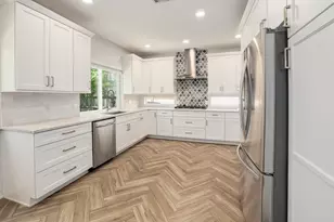 703 Ivy Ct, Round Rock, TX 78681 - Photo 13