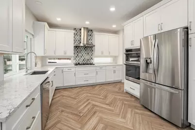 703 Ivy Court, Round Rock, TX 78681 - Photo 11