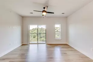 2500 Longview St, Austin, TX 78705 - Photo 3