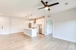 2500 Longview St, Austin, TX 78705 - Photo 5