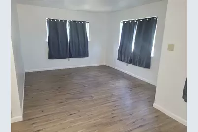 205 2nd Avenue #2, Smithville, TX 78957 - Photo 3